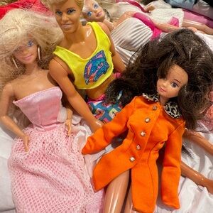 Vintage 1960’s BARBIE bundle 18 lot Barbie’s 1965 1966 1968